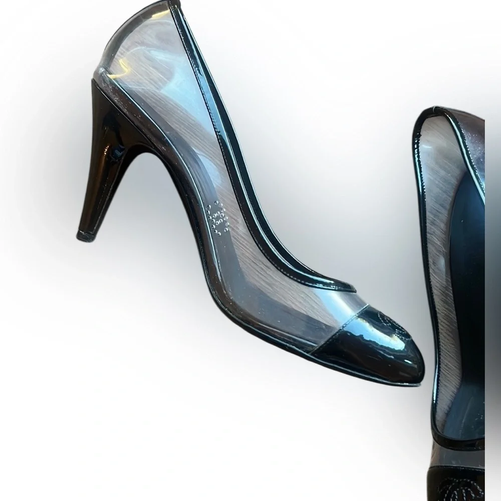 CHANEL Black Patent Leather & Clear PVC Cap Toe Pumps – Iconic CC Logo size 39
